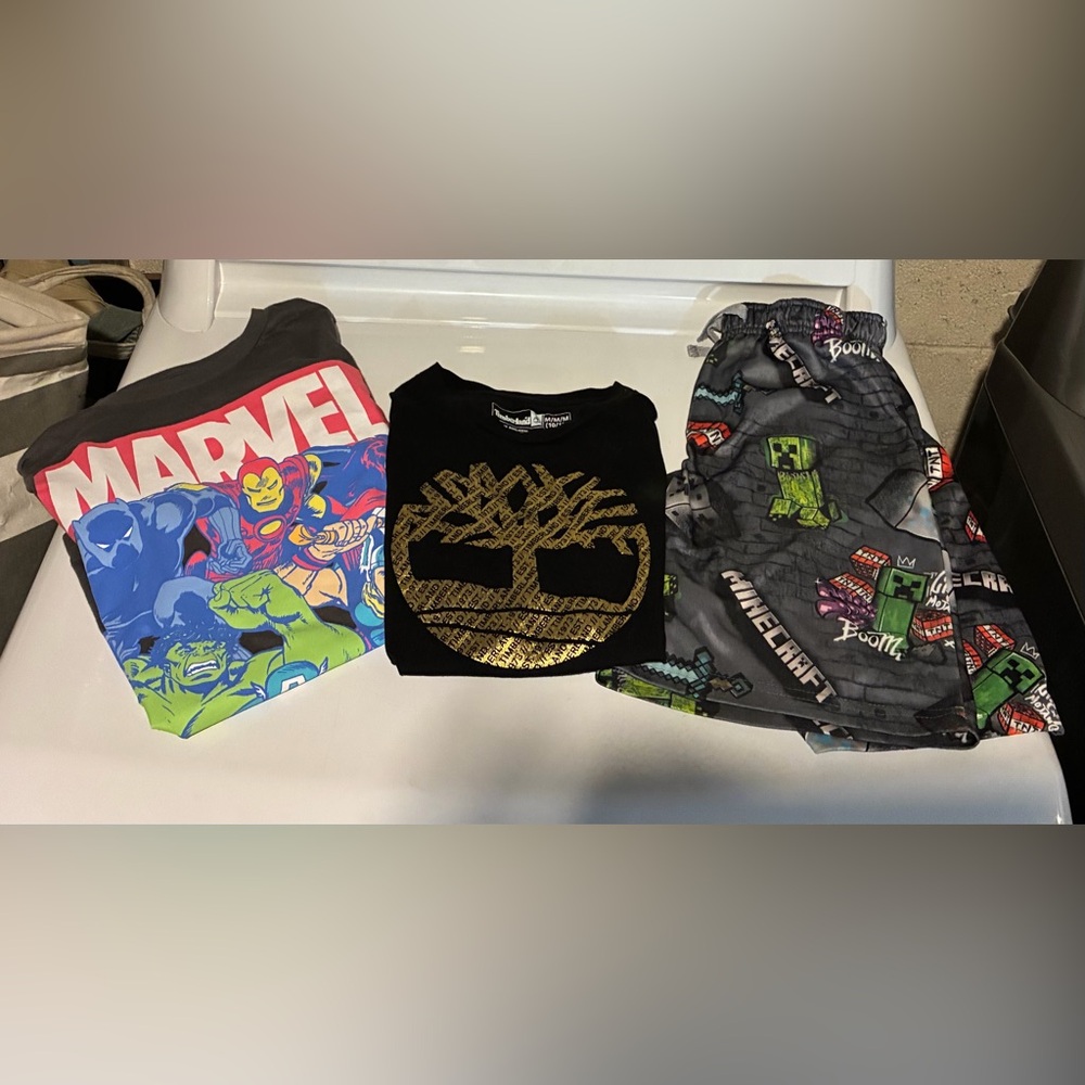 3 Piece Boys Set~ Marvel, Timberland and Minecraft. Clean. Size (10/12). $9